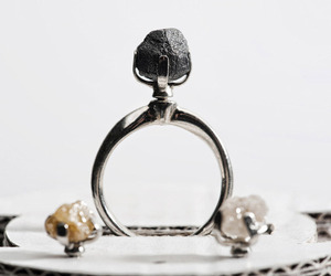 Ring-with-rough-diamonds-m