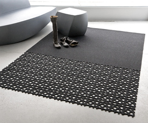 River-rock-carpet-m