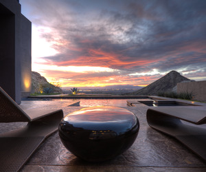 River-stone-outdoor-table-m