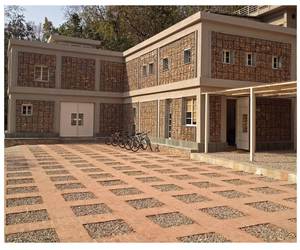 Rlda-a-modern-building-in-an-ancient-material-stone-m