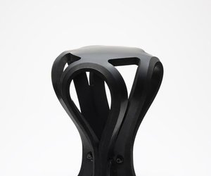Rubber-stool-from-h220430-studio-m