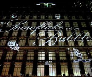 Saks-fifth-avenue-3d-holiday-light-projection-videos-2-m