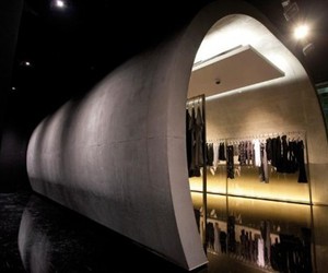 Saxony-world-square-store-by-interni-m