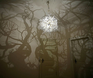 Sculptural-chandelier-creating-a-mysterious-atmosphere-m