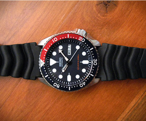 Seiko-classic-divers-watch-m