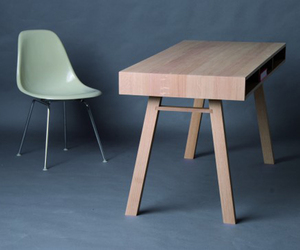 Sekretr-oakwood-desk-by-christian-vogler-m