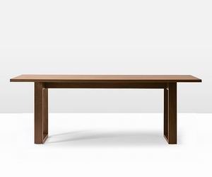 Simple-wood-table-m