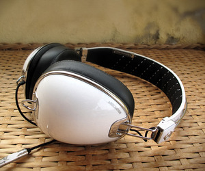 Skullcandy-x-roc-nation-aviator-headphones-m