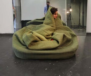 Sofa-that-literally-surrounds-you-m