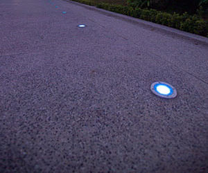 Solar-cell-landscape-lighting-from-meteor-m