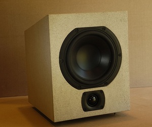Solid-stone-speaker-from-audiomasons-design-works-comet-m