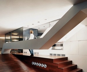 Spaceship-inspired-townhouse-in-vienna-austria-m