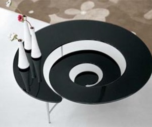 Spiral-coffe-table-from-glass-m