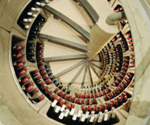 Spiral-wine-cellars-m