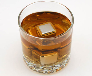 Stainless-steel-ice-cubes-m