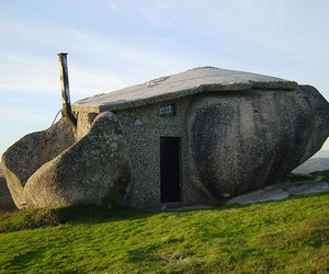 Stone-house-m