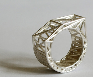 Structural-jewelry-by-bits-to-atoms-m