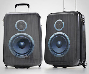 Boombox SuitSuit Luggage