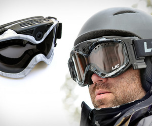 Summit-series-hd-1080p-goggles-by-liquid-image-m