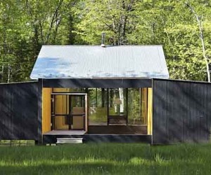 Sustainable-design-of-weeknder-prefab-by-lazor-office-m