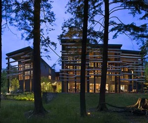 Sustainable-house-design-of-lakewood-house-m