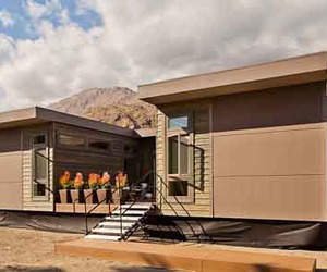 Sustainable-prefab-c6-home-by-livinghomes-m