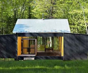 Sustainable Prefab Design of Week'nder House by Lazor Office