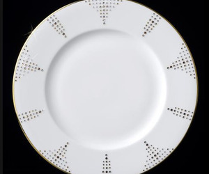 Swarovski-clad-luxury-dinnerware-that-is-dishwasher-safe-m