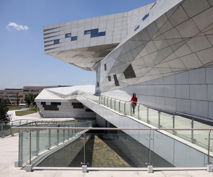 Taiyuan-museum-of-art-by-preston-scott-cohen-m