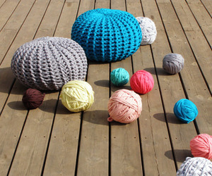 TAYO | Knitting While Sitting