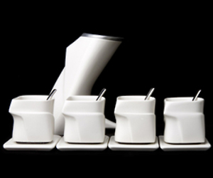 Tea set by Leo Livshetz