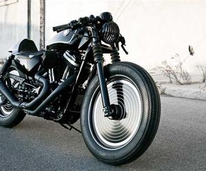 Technics-x-harley-davidson-cafe-racer-m