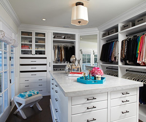 The-100000-closet-m