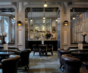 The-5-most-design-forward-and-inviting-hotel-bars-m