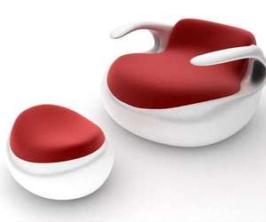 The-aqua-lounge-chair-m