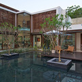 The-courtyard-house-in-india-by-hiren-patel-architects-s