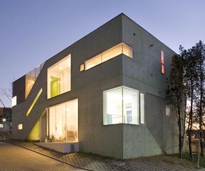 The-cracked-house-in-seoul-m