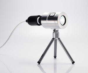 The-elegant-aluminum-diapod-mini-slide-projector-m