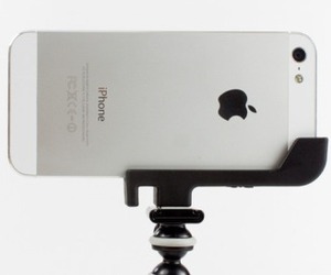The-glif-for-the-iphone-5-m