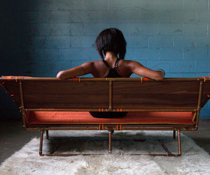 The-hopeless-diamond-sofa-m