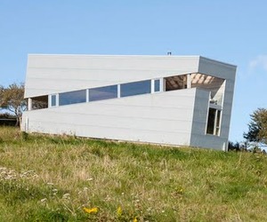 The-incredible-and-rentable-sliding-house-m