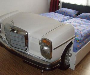 The-mercedes-bed-m