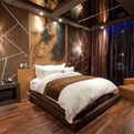 The-mural-bedroom-s