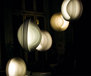 The-onion-lamp-m