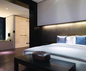 The-puli-hotel-and-spa-in-shanghai-by-layan-design-group-m