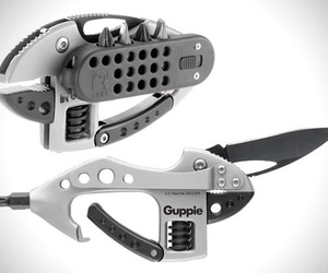 The-ultimate-handheld-multi-tool-crkt-m