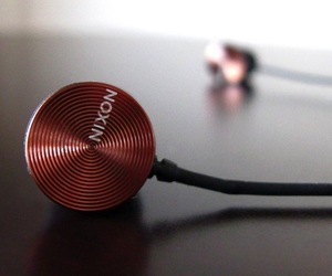 The-wire-8mm-headphones-by-nixon-m