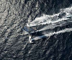 The-worlds-fastest-sailboat-hydroptere-m