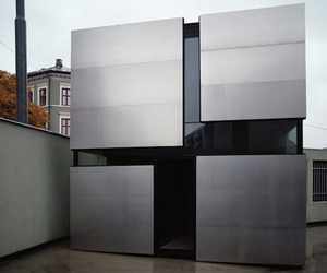 Tiny-200-square-foot-boxhome-m