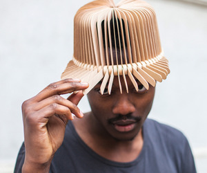 Tte-de-bois-design-wooden-headwear-by-andra-deppieri-m